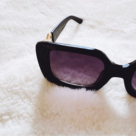 Camille Black Oversized Square Sunglasses - Picture 4 of 11